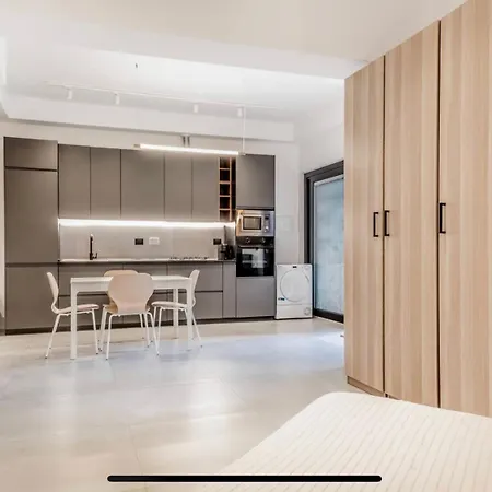 Loft Moderno Vicino Borghese דירה